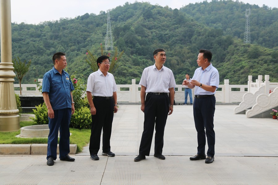 24-2018年8月，全省綠色礦山建設(shè)現(xiàn)場會在金徽股份召開，時任副省長李斌出席會議并做重要講話。.jpg